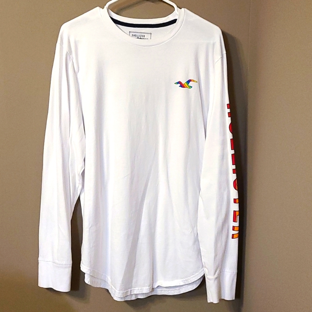 Hollister long sleeve tee.